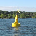 Marcando Los Peligros de la Navegación en el Grand Lake (en Inglés)